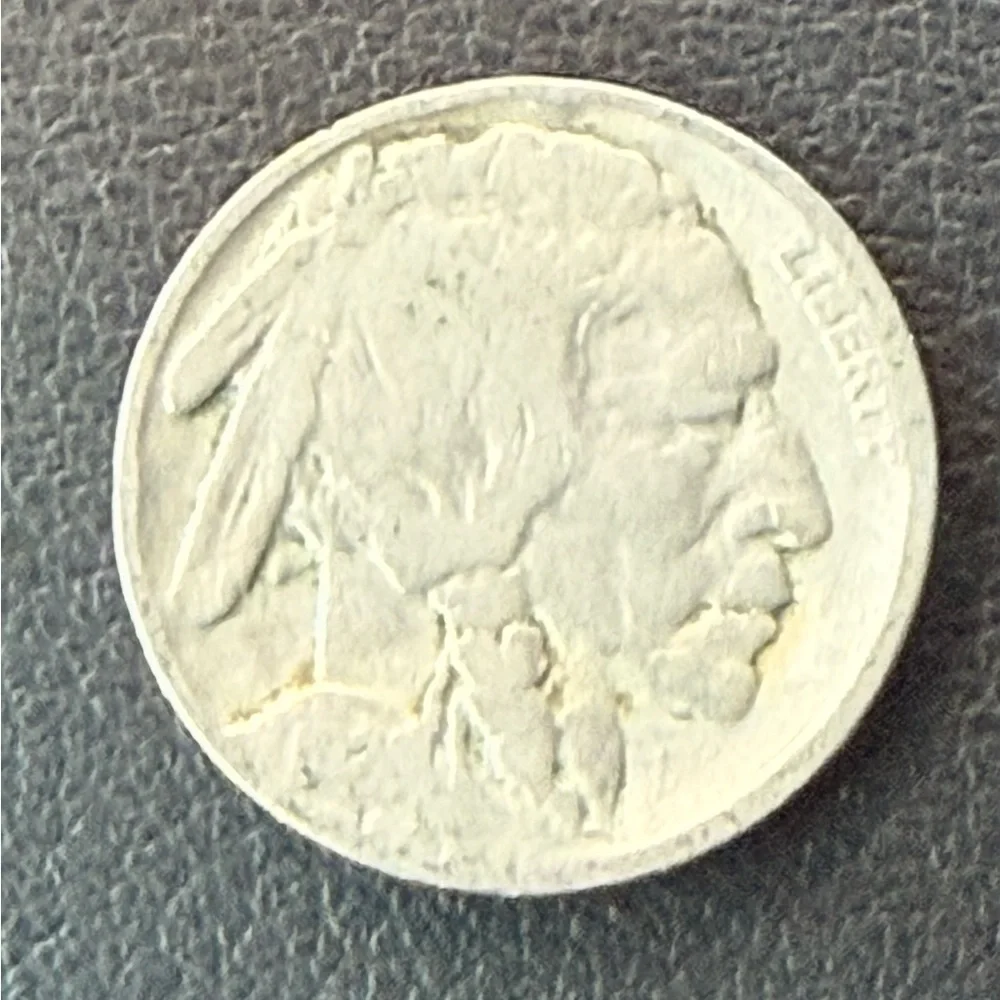 Source Unknown Silver Coin - Picture 1 of 2